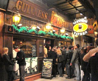 Line outside Guiness Tavern in Paris.JPG